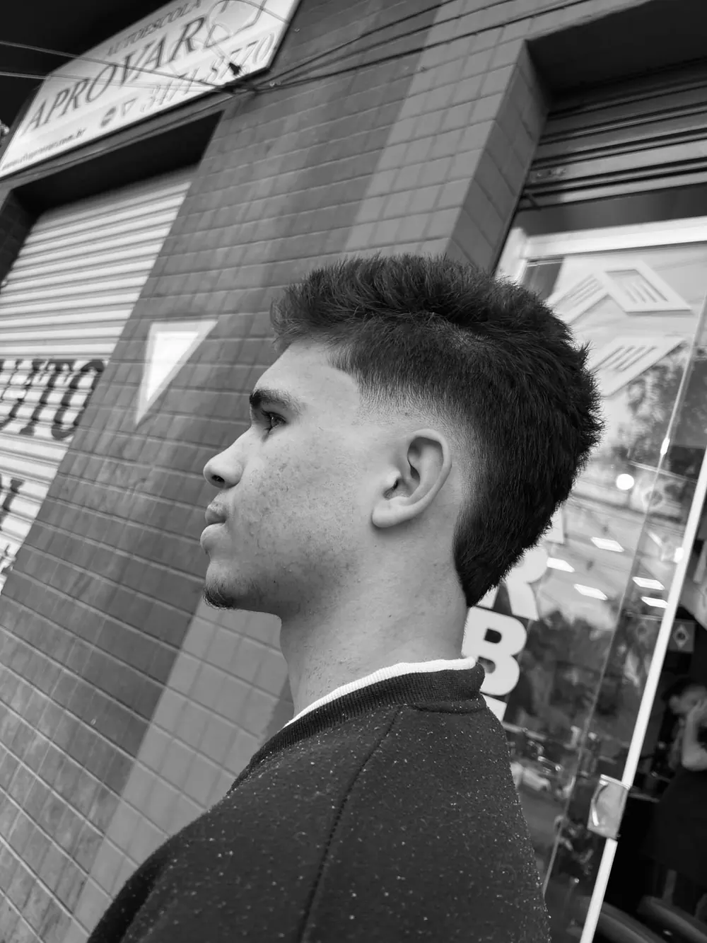 Corte real realizado na China Barbearia